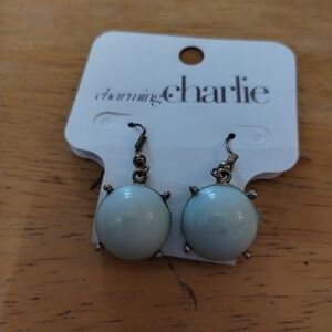 NWT charming Charlie dangling earrings